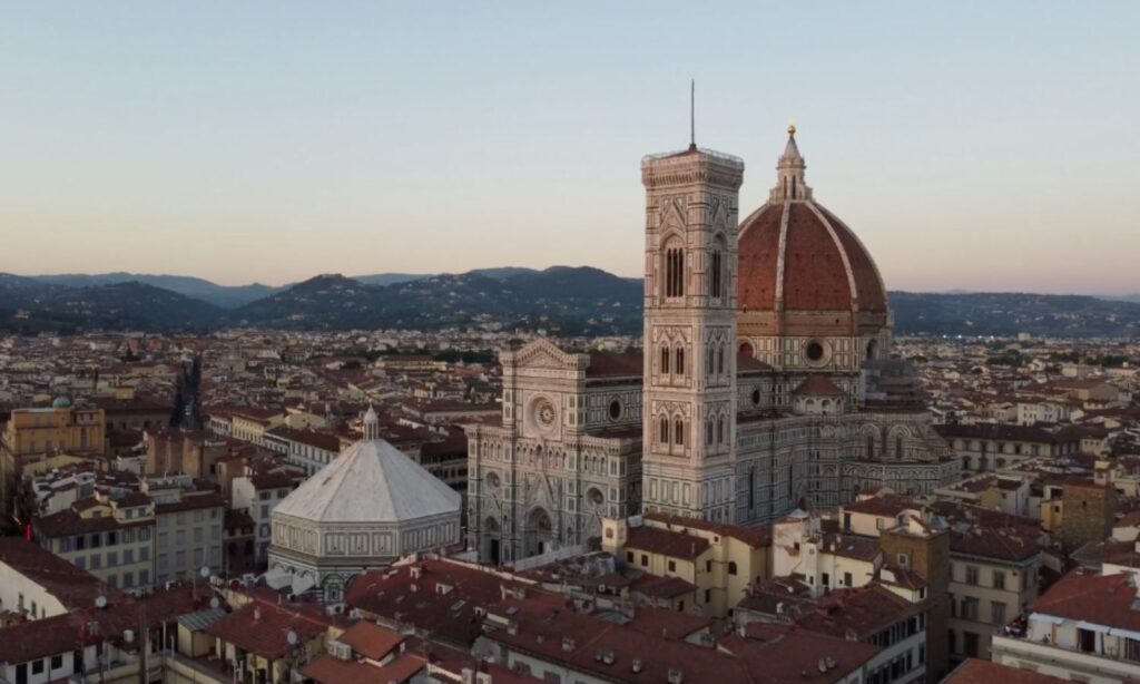 Free Italy VPN Background Image